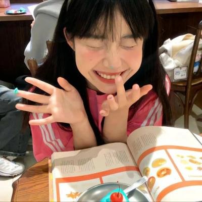 攀岩女孩儿